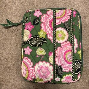 Vera Bradley Tablet sleeve🌸